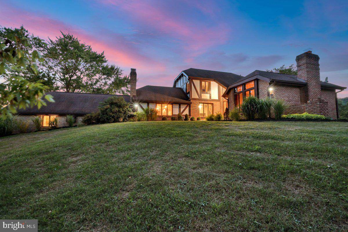 900 Pheasant Road - Photo 1