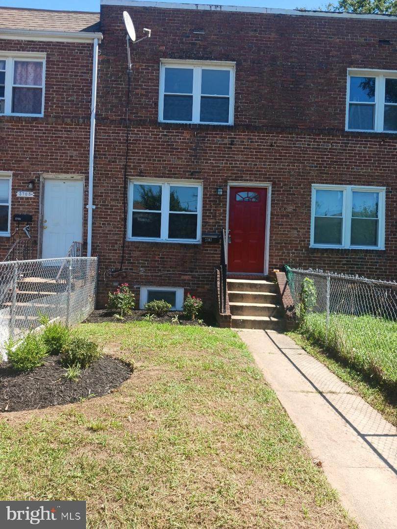 3707 Saint Margaret Street - Photo 1