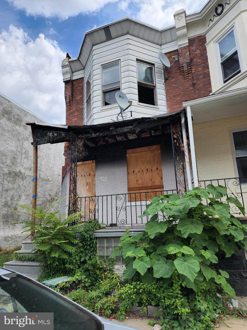 921 Alden Street - Photo 1