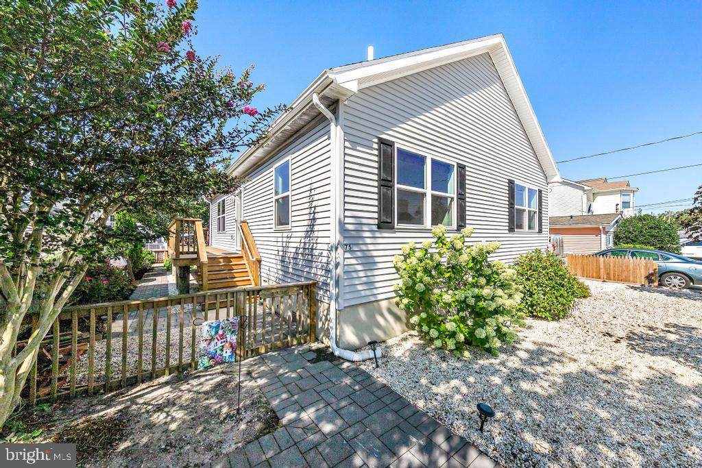 75 Lawrence Drive - Photo 1