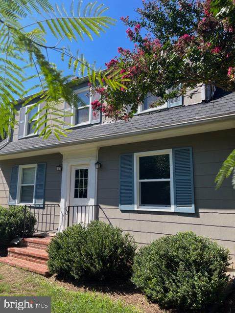415 Stanford Court - Photo 1