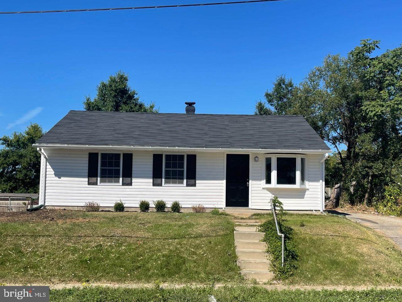6913 Grenada Avenue - Photo 1