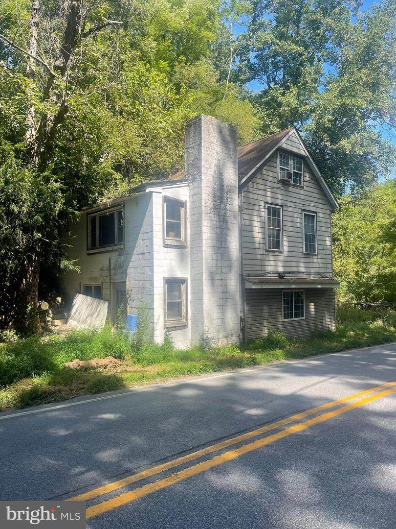 1214 Wiseburg Road - Photo 1