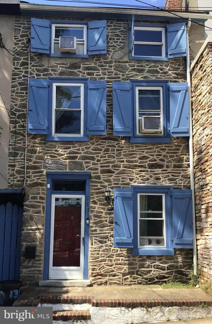 172 Carson Street - Photo 1