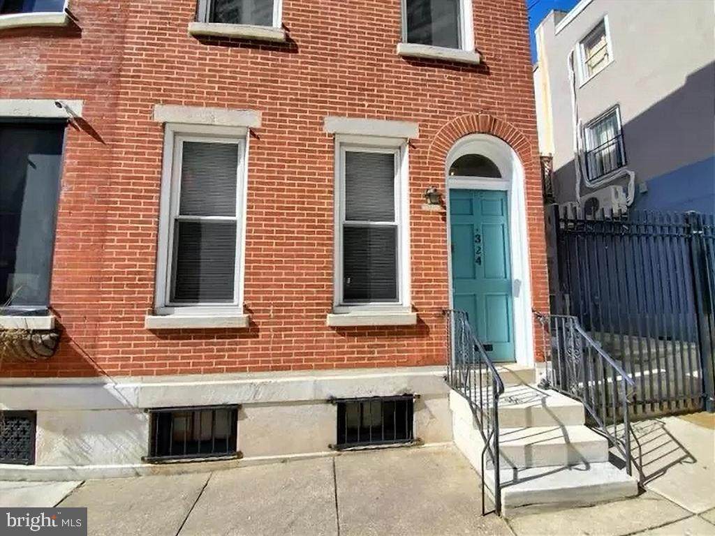 324 18TH Street - Photo 1