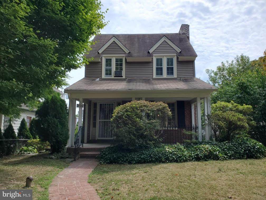 1406 Greywall Lane - Photo 1