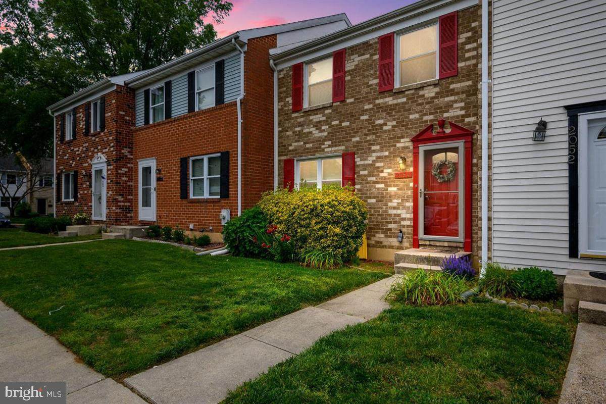 2054 Forest Hill Lane - Photo 1