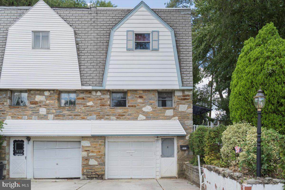 1911 Tomlinson Road - Photo 1