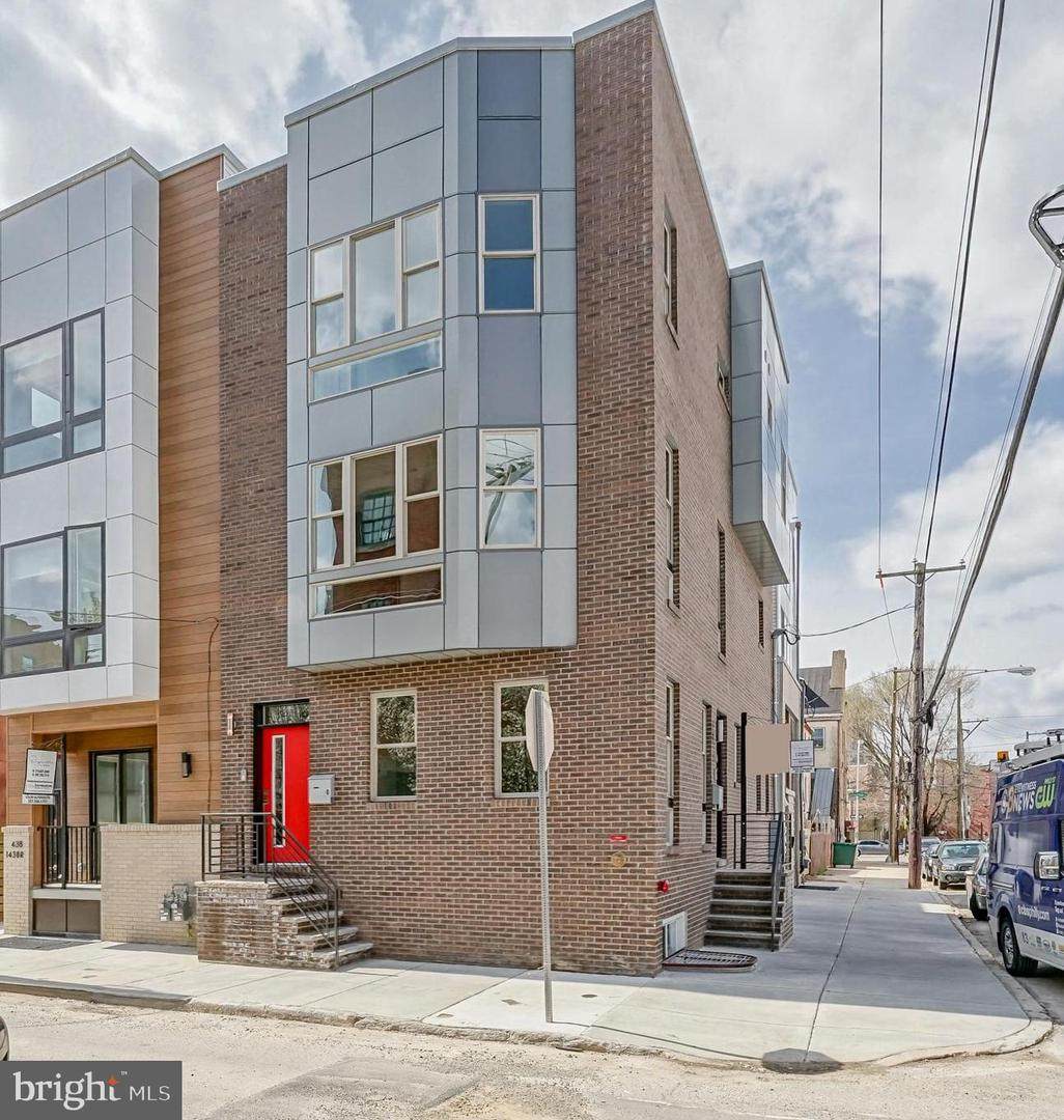 300 Jefferson Street - Photo 1