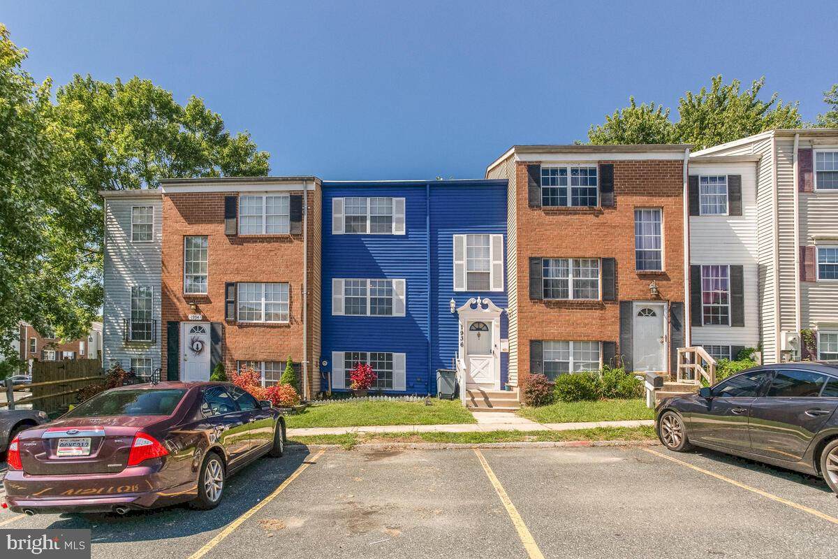 1936 Eloise Lane - Photo 1