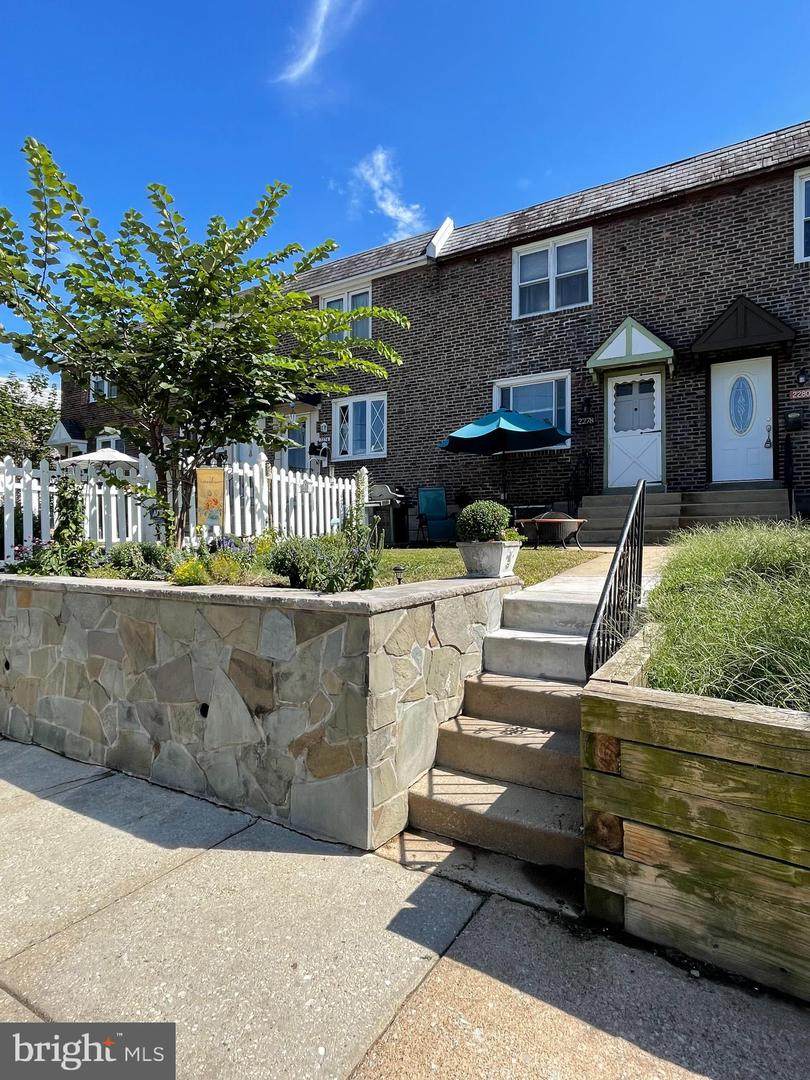 2278 Harwood Avenue - Photo 1