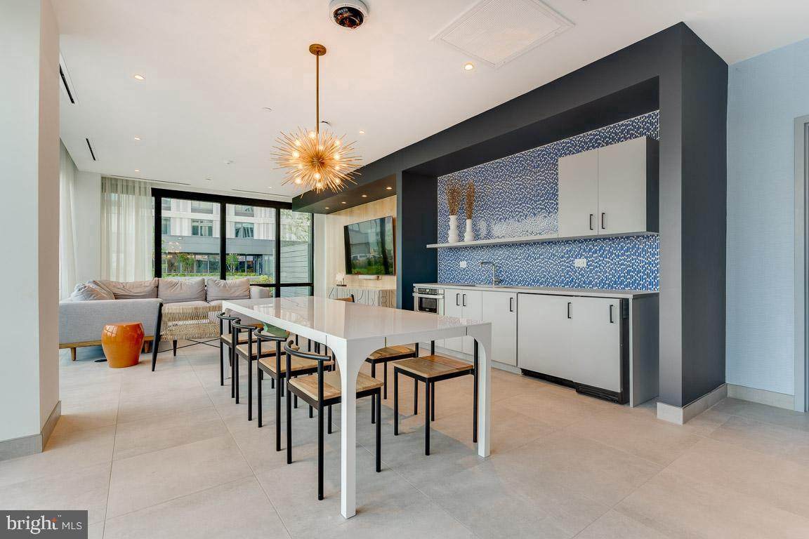 1300 Fairmount Avenue - Photo 1