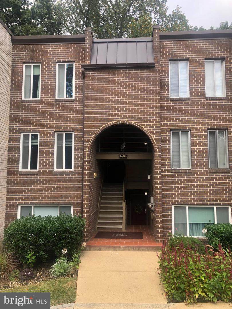 5065 7TH Road - Photo 1