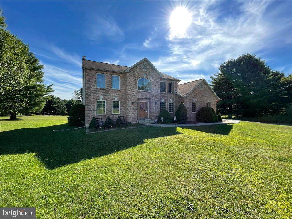 34 Leslie Lane - Photo 1