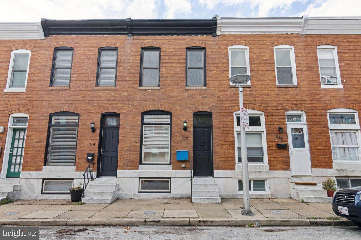 312 Robinson Street - Photo 1