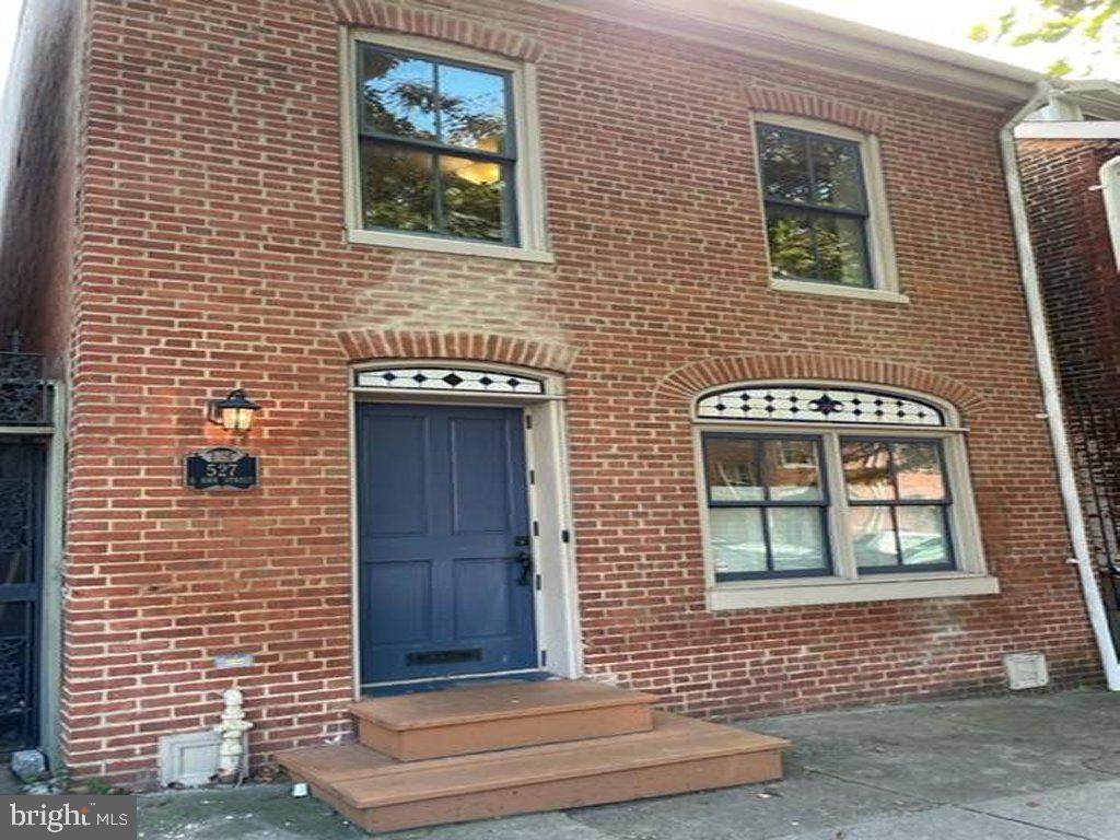 527 Ann Street - Photo 1