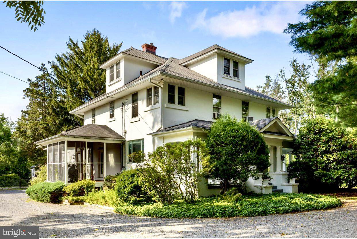 889 Lawrenceville Road - Photo 1