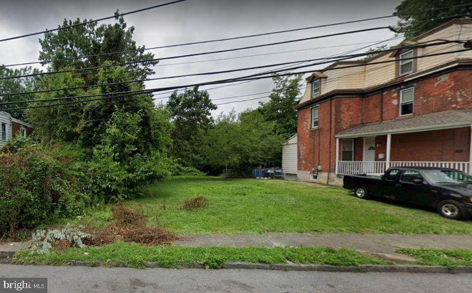 414 7TH Street - Photo 1