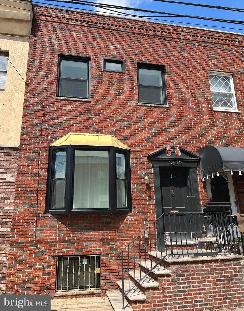 1439 Shunk Street - Photo 1