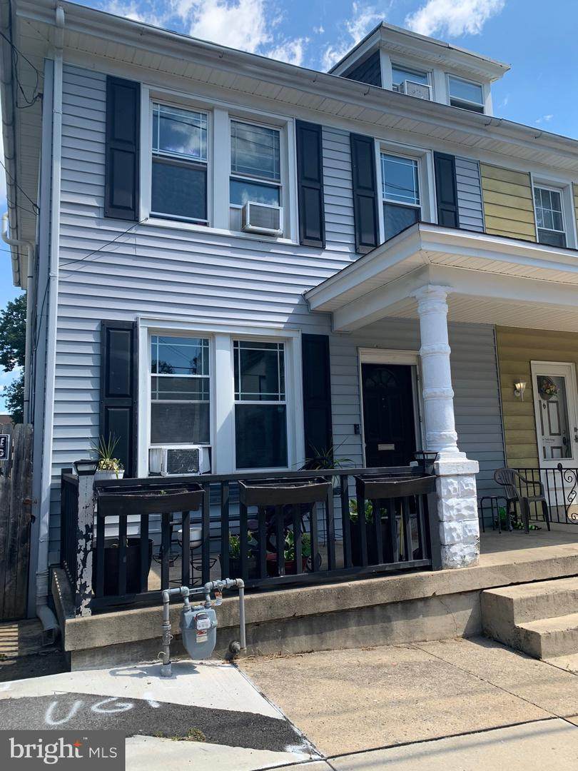 433 Fairview Avenue - Photo 1