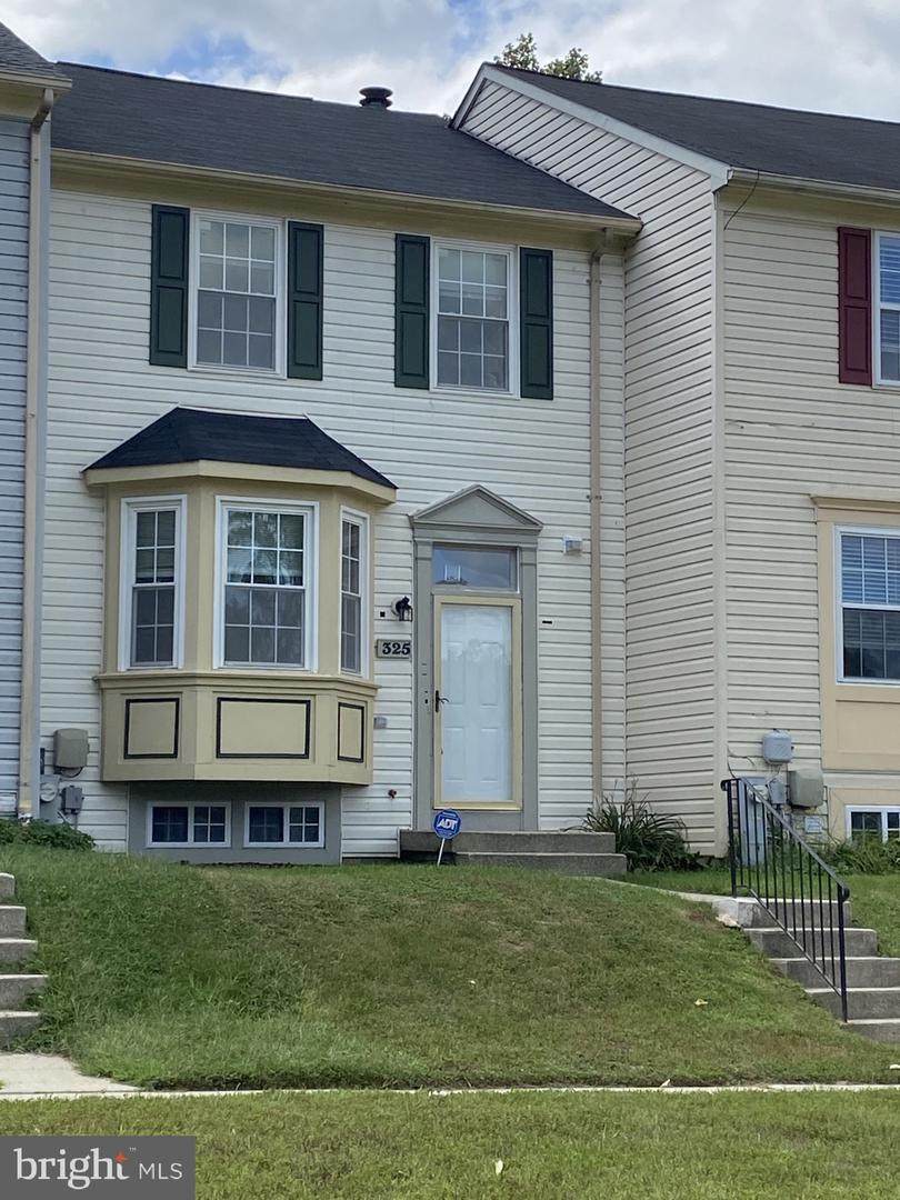 325 Hickory Nut Court - Photo 1