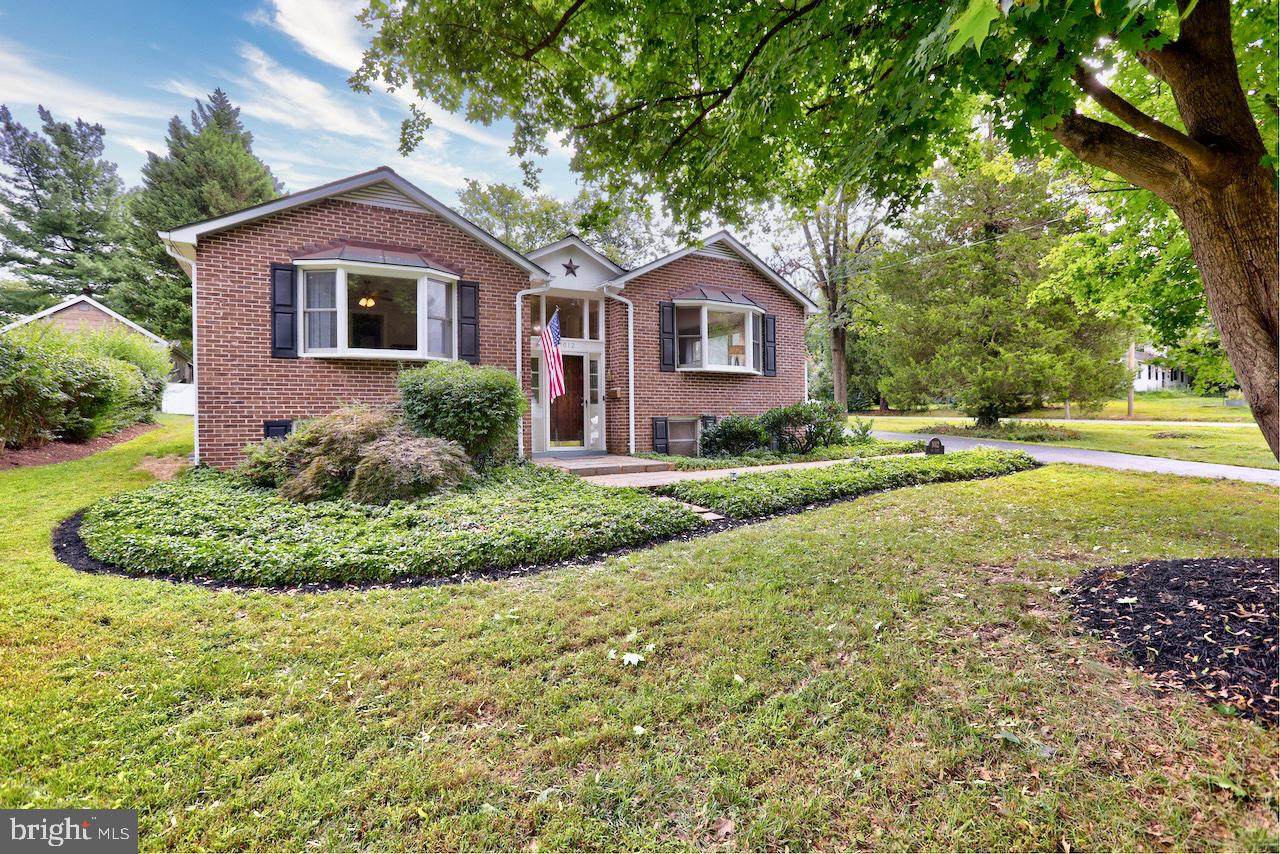 1012 Van Buren Street - Photo 1
