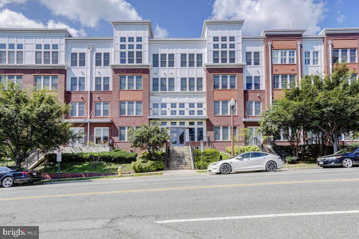1418 Rhodes Street - Photo 1