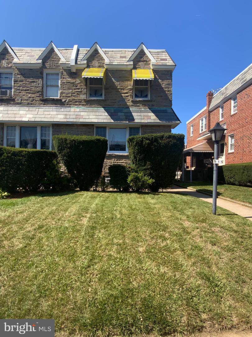 915 Mcpherson Street - Photo 1