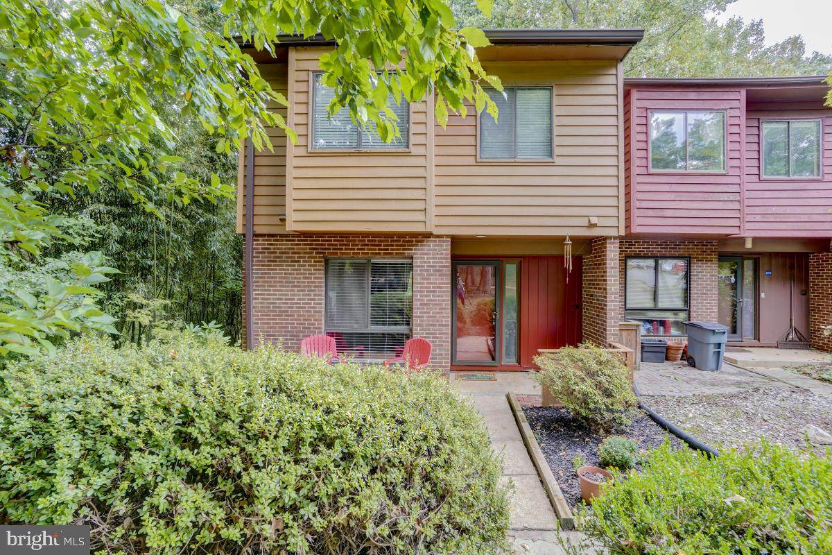 2251 Chestnut Burr Court - Photo 1