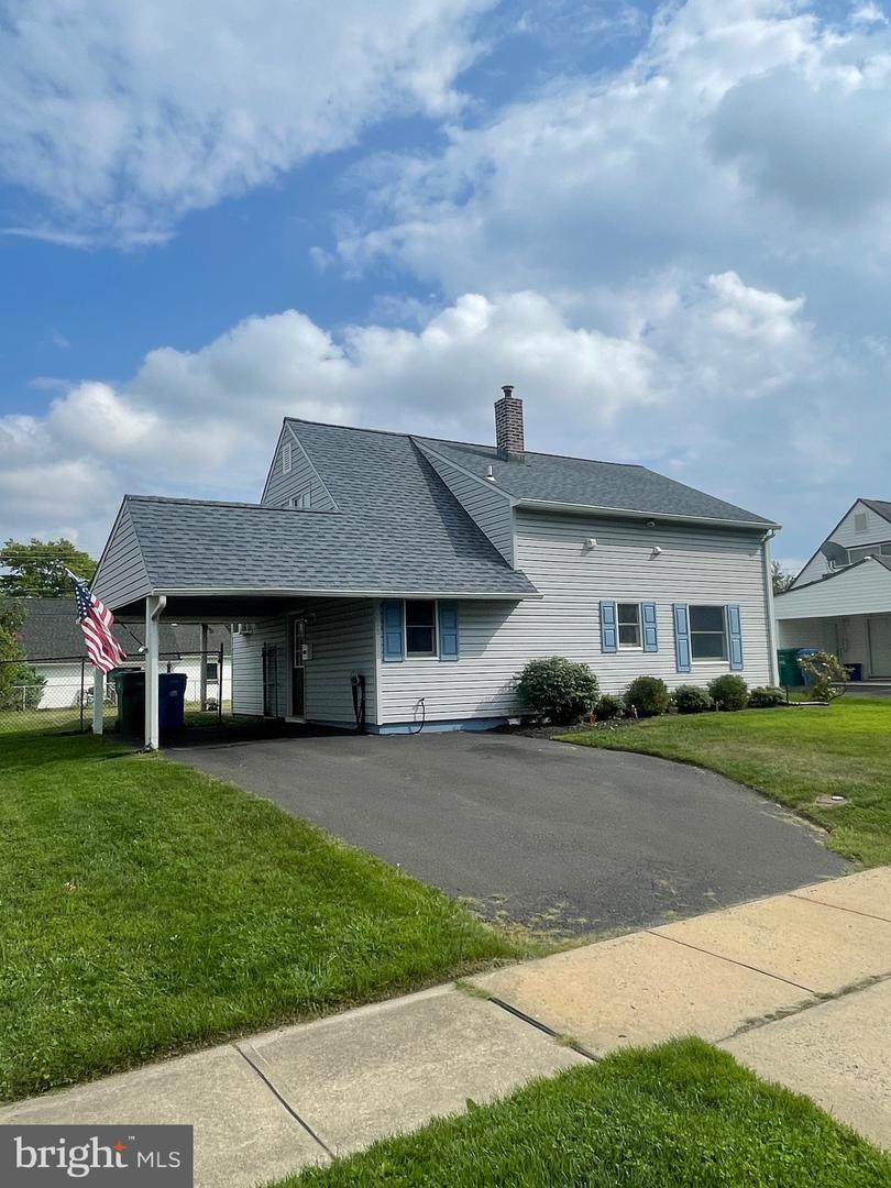 228 Indian Creek Drive - Photo 1