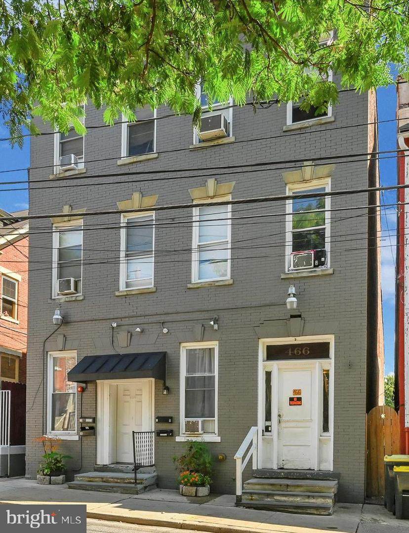 464 Manor Street - Photo 1