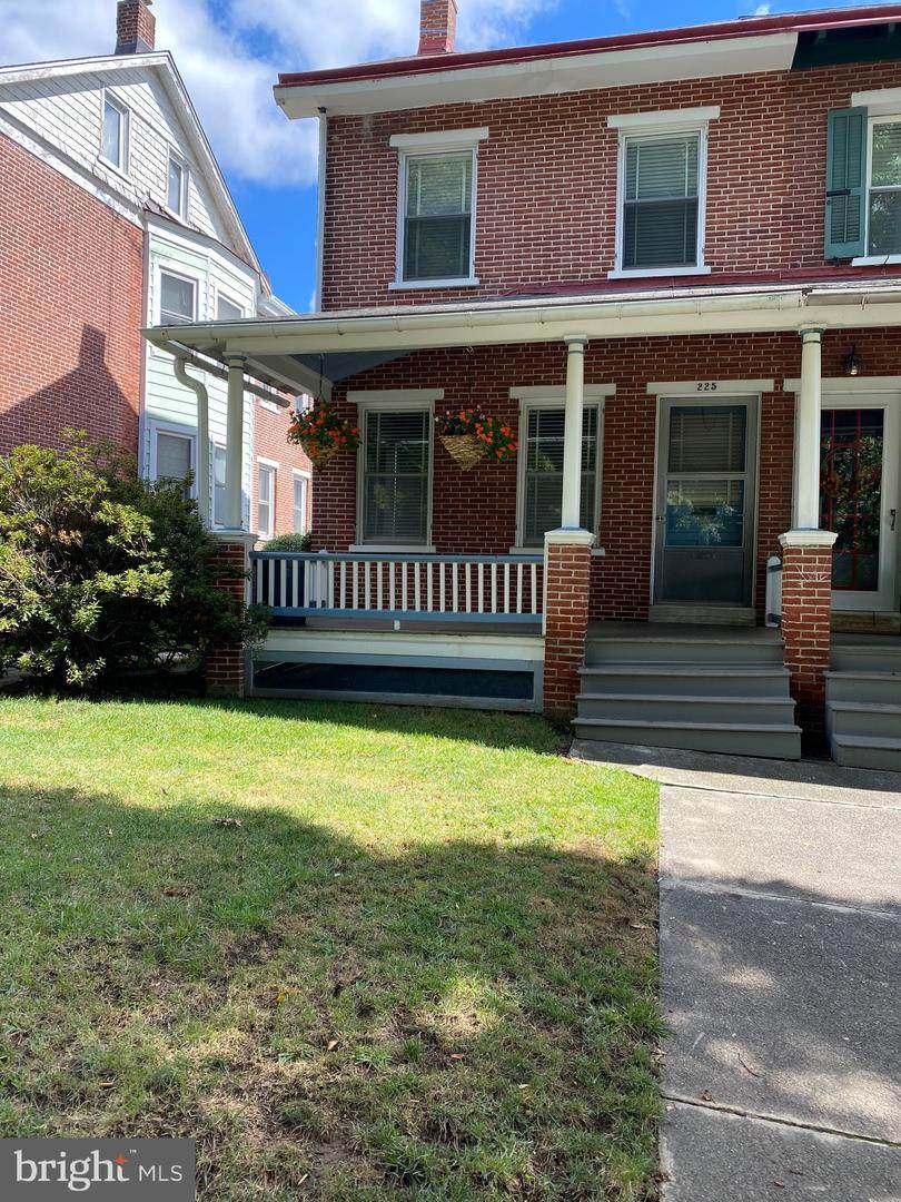 225 Adams Street - Photo 1