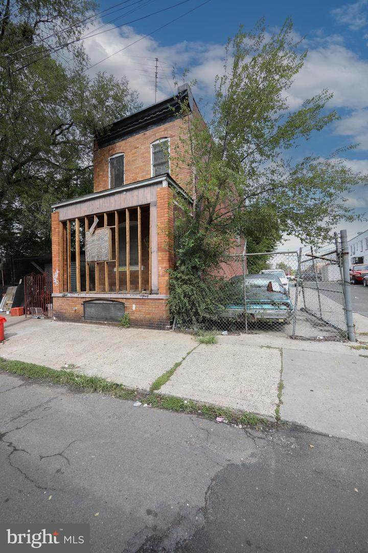 2225 Carman Street - Photo 1