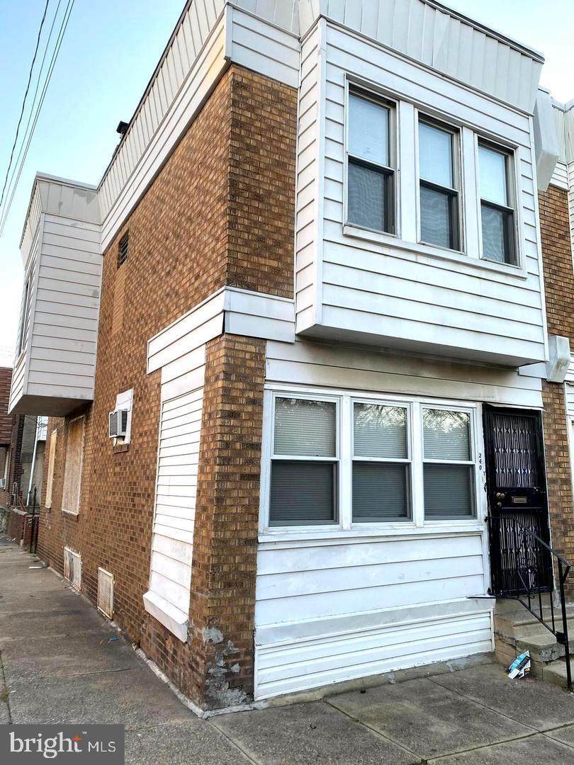 240 Delphine Street - Photo 1