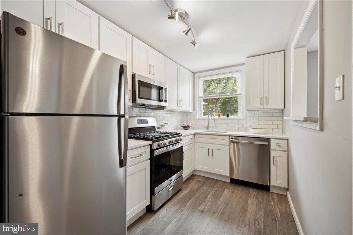 2157 Homer Street - Photo 1