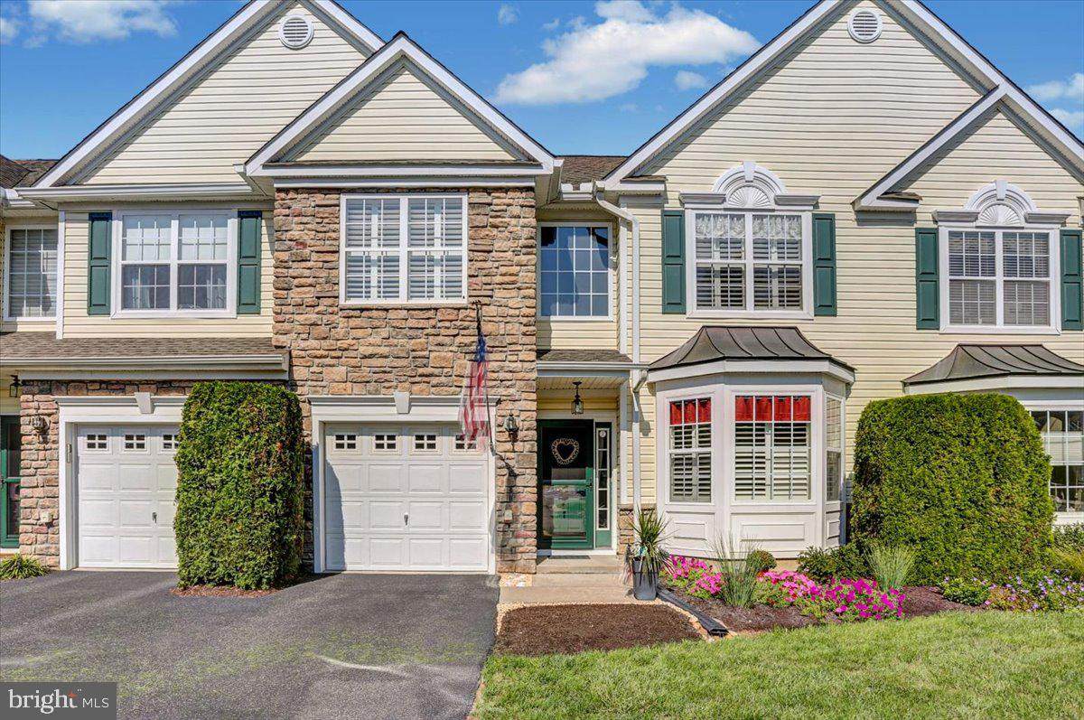 106 Maple Leaf Drive - Photo 1
