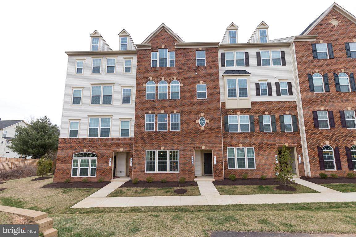 7586 Brunson Circle - Photo 1
