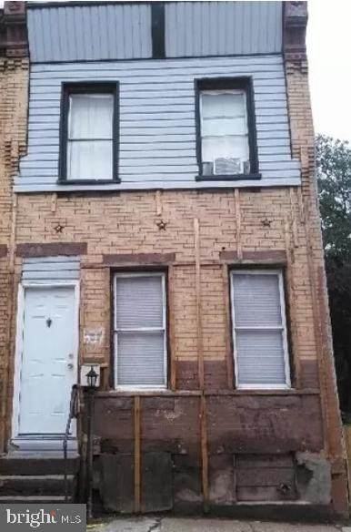 637 Clementine Street - Photo 1