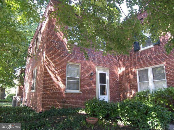 1110 Barton Street - Photo 1