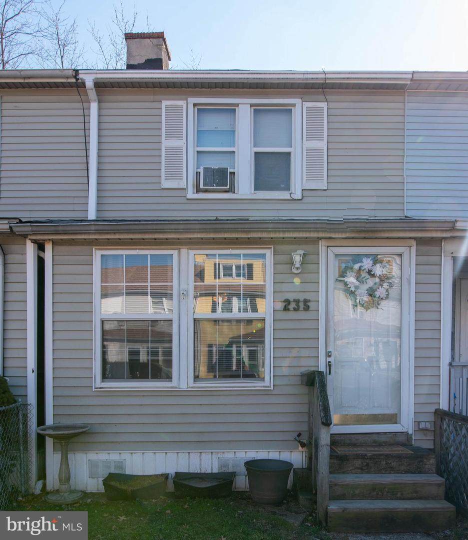 235 Saint Helena - Photo 1