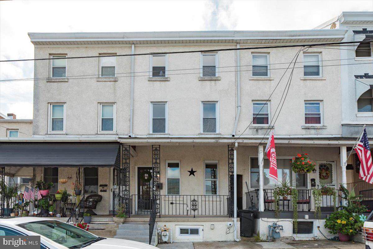 322 Grove Street - Photo 1