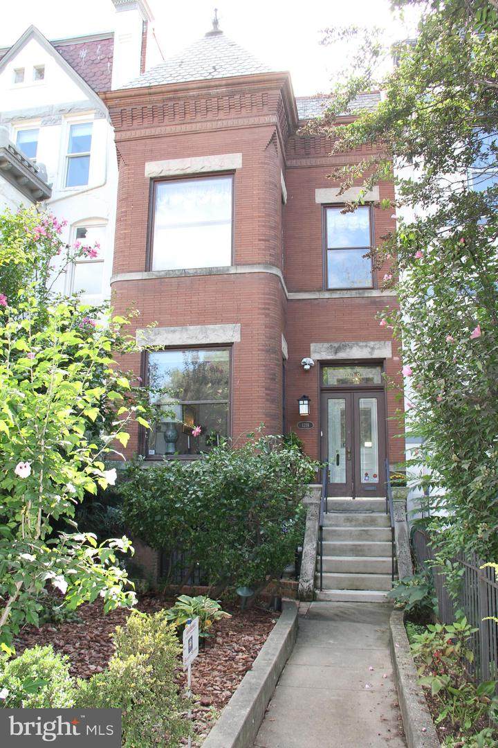 1219 Massachusetts Avenue - Photo 1