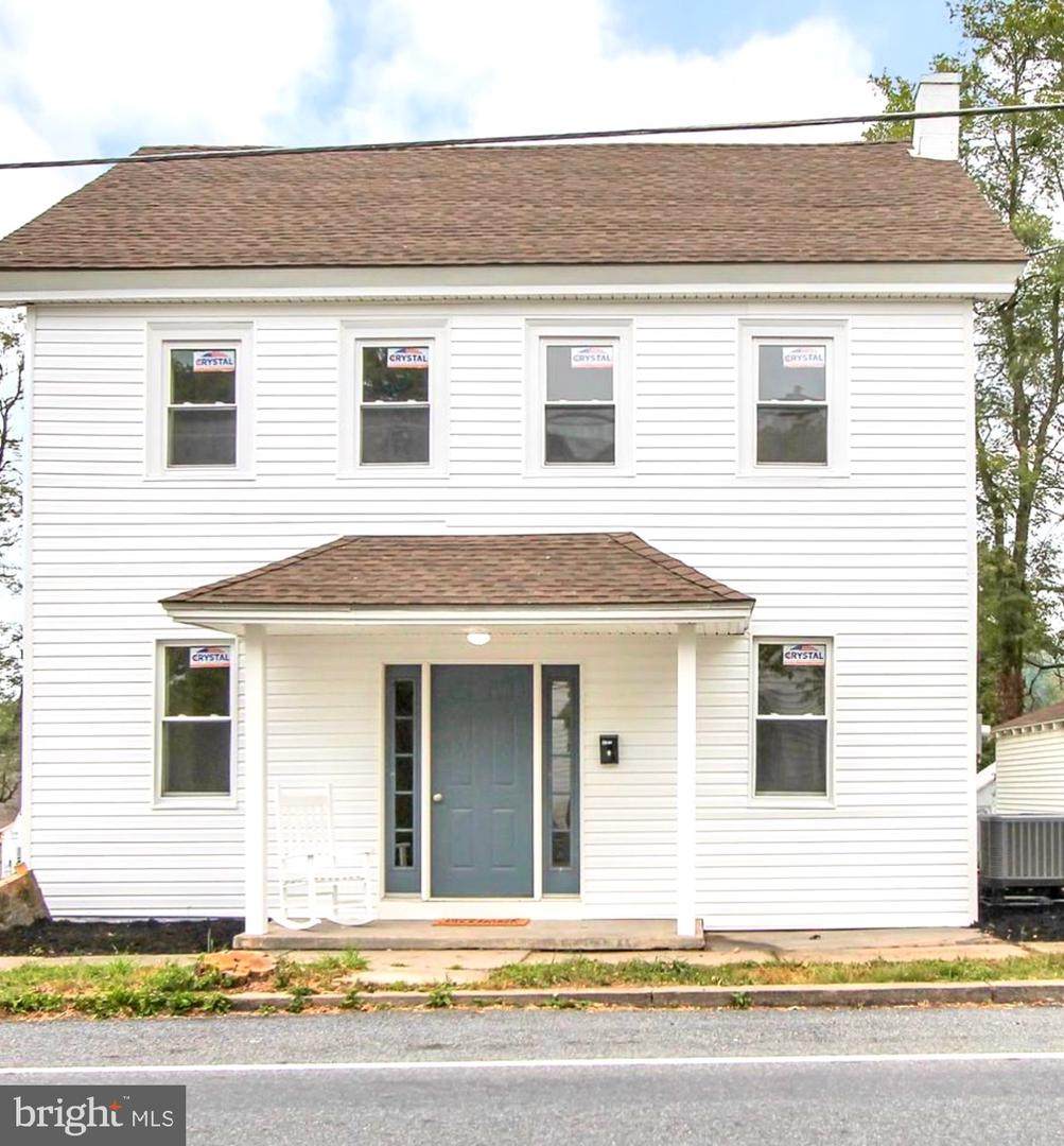 231 Godfrey Street - Photo 1