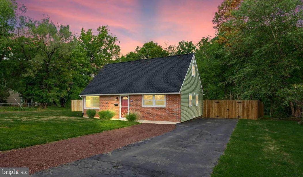 998 Terrace Boulevard - Photo 1