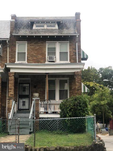 1311 Queen Street - Photo 1