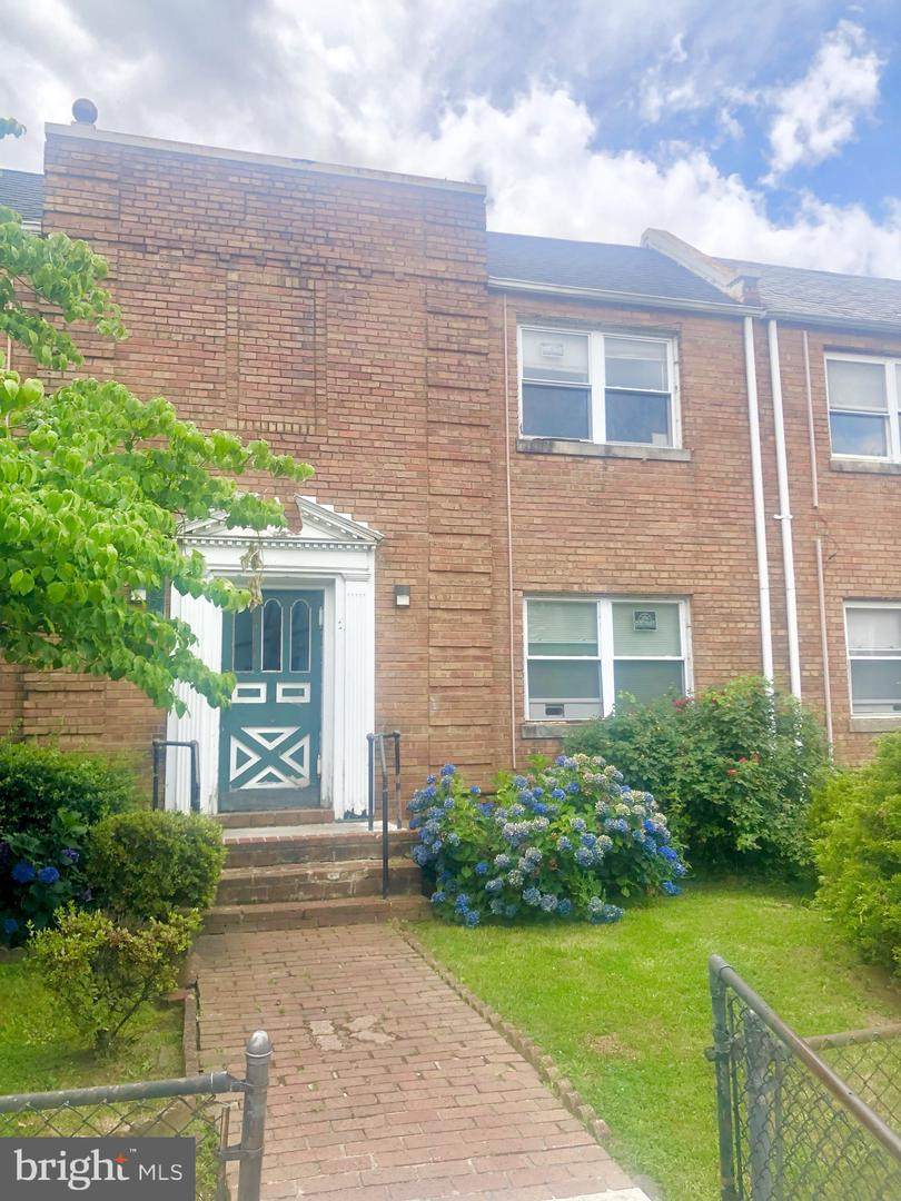 1221 Raum Street - Photo 1