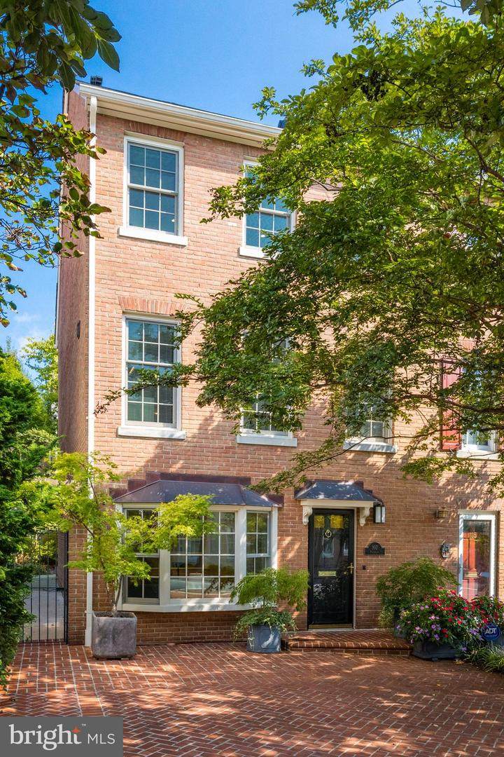 107 Franklin Street - Photo 1