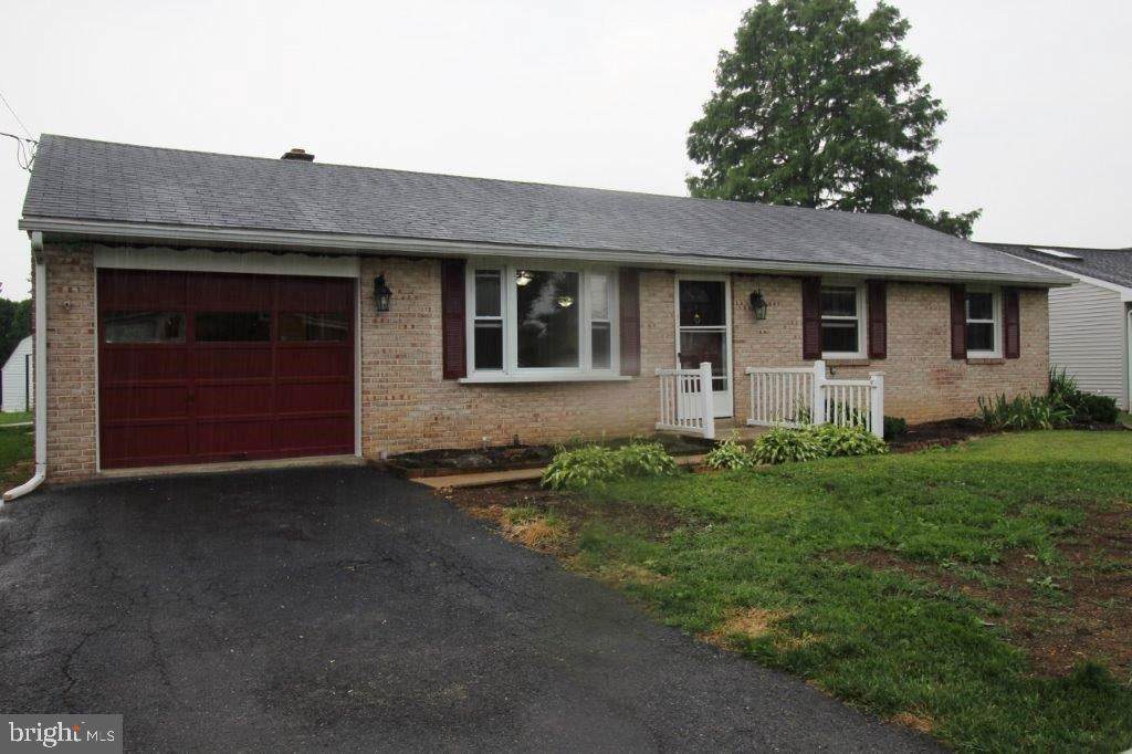 818 Walnut Street - Photo 1