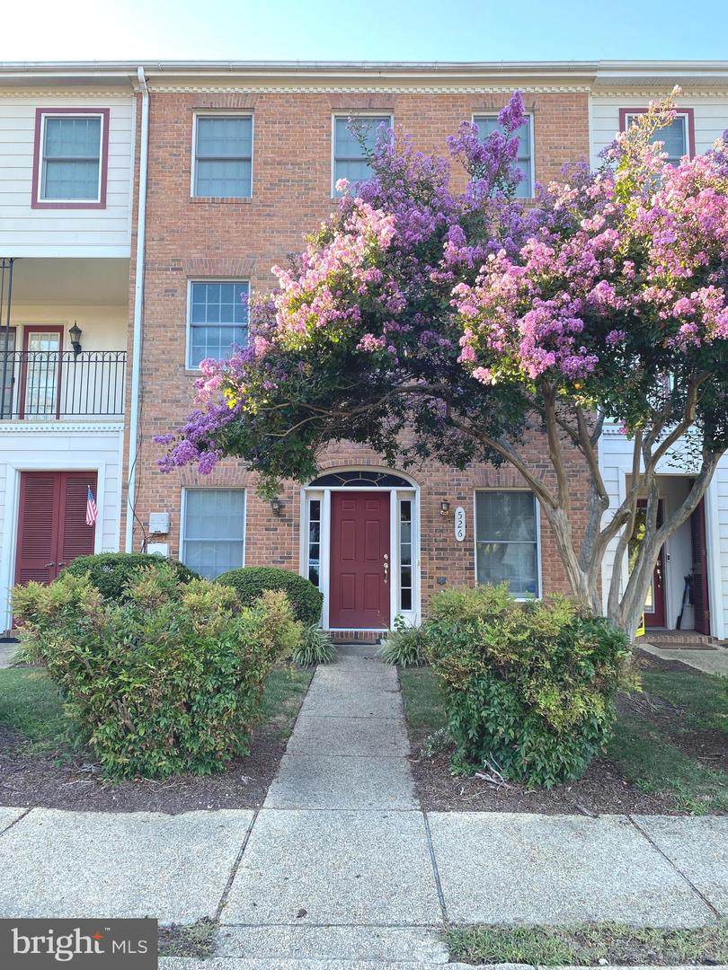 526 Quince Court - Photo 1