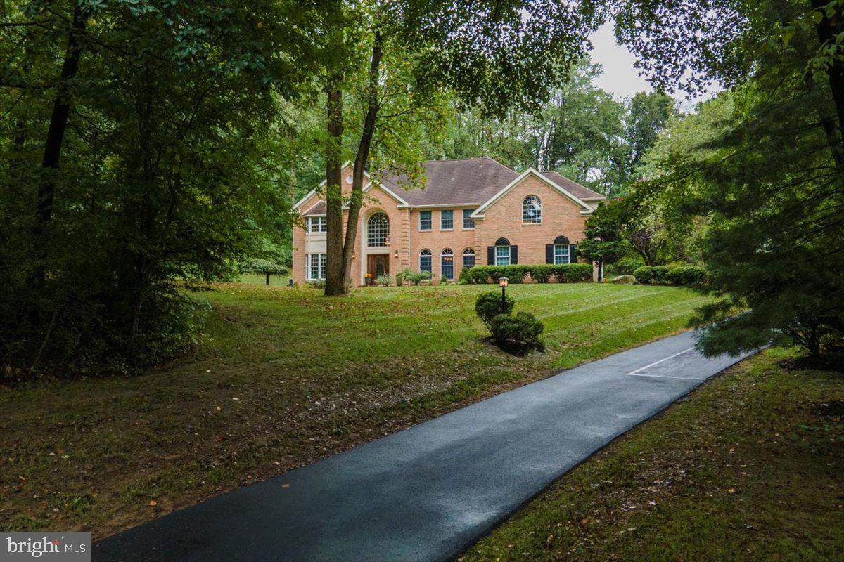 44 Crown Oak Drive - Photo 1